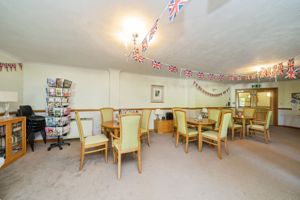 COMMUNAL LOUNGE- click for photo gallery